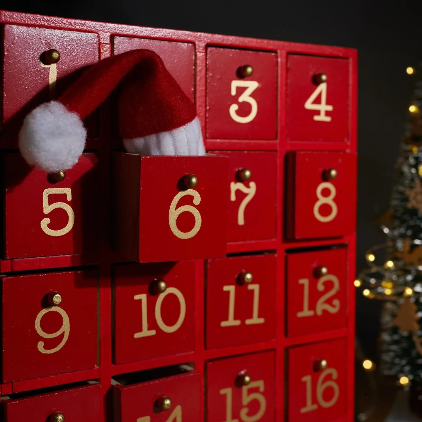 ✨ APERTURE STRAORDINARIE DI DICEMBRE ✨

A grande richiesta, nel mese pi&ugrave; magico dell&rsquo;anno il Delfino Blu sar&agrave; aperto anche di marted&igrave;!
Vi aspettiamo per le nostre aperture straordinarie nelle seguenti date:

📅 Marted&igrav