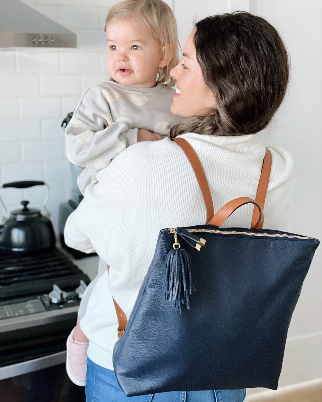 &bull; New Arrival: The Large Navy Franny has arrived!  The Large Franny has been my go to bag over the last few years because it&rsquo;s the perfect size for carrying my things and my girls things.  Shop the New Navy version by clicking on the link 