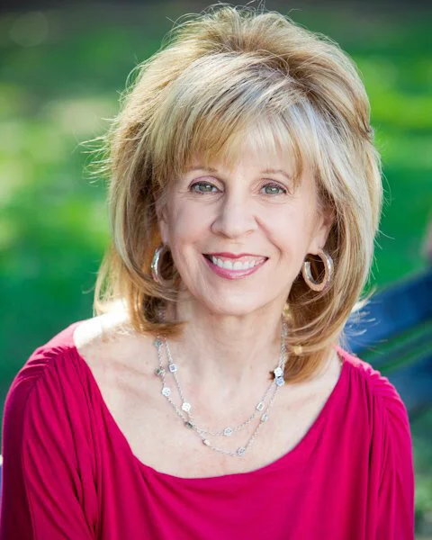 Essilor - Mary Ann Kail.jpg