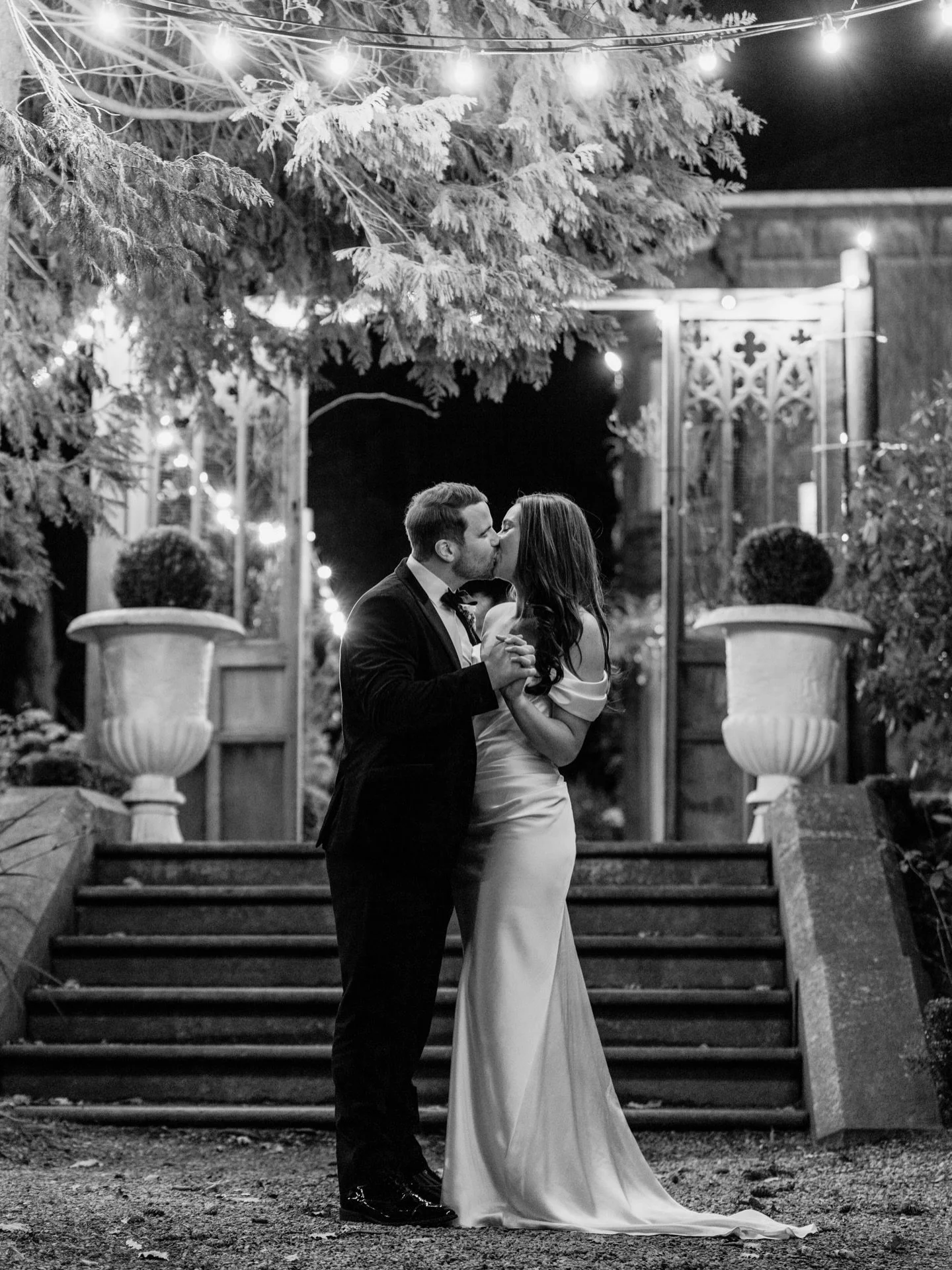 Naomi &amp; Cormac&rsquo;s beautiful wedding in @tinakilly_country_house ❤️ For the last couple of years my last weddings of the season tend to be in Tinakilly! Naomi and Cormac got a glorious sunny winter&rsquo;s day, just how they dreamed. We had s