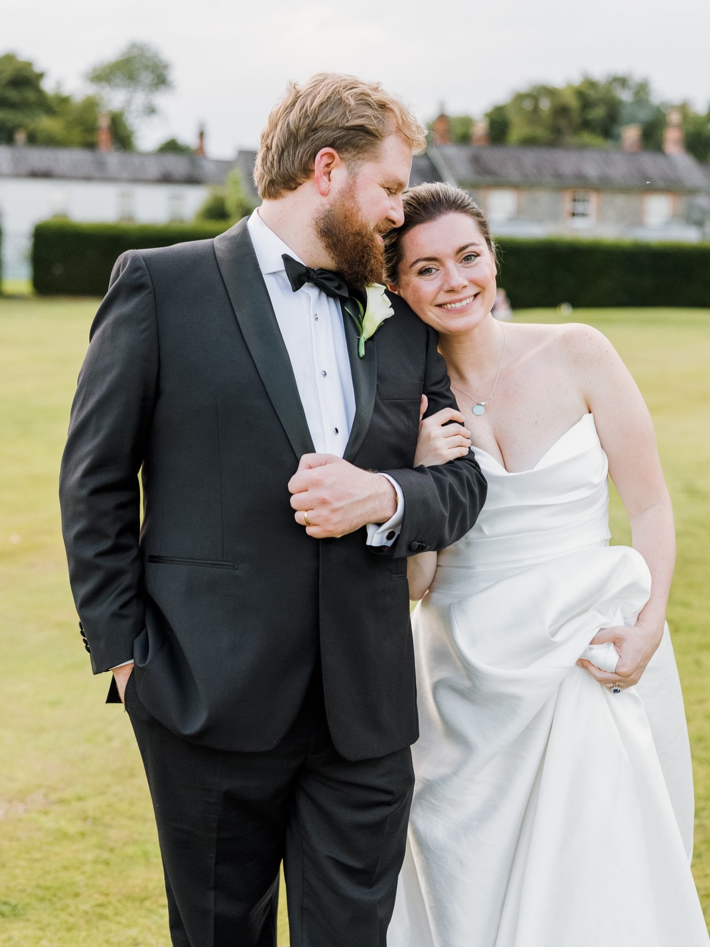 I know I&rsquo;m not meant to have favourites, but S &amp; T&rsquo;s wedding in @virginia_park_lodge was right up there for me. And it was definitely the people who made it. Unpretentious, kind and loving. You could feel it in everything that day. Fr