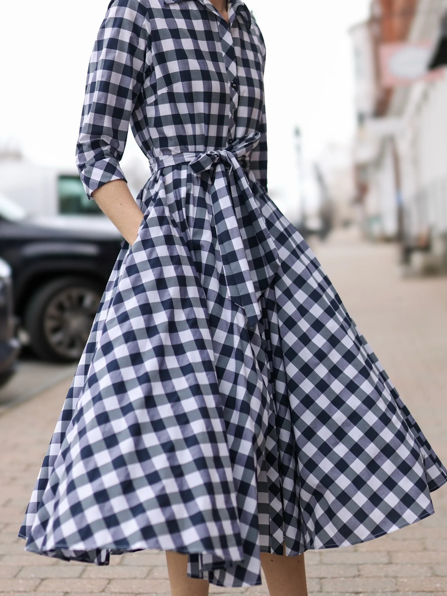 Timeless, with a touch of spring. This @lavicoutureofficial dress is an absolute must ✨
.
.
.
#SpringDressing
#SpringStyle
#gingham 
#SeasonalStyle
#springwardrobe