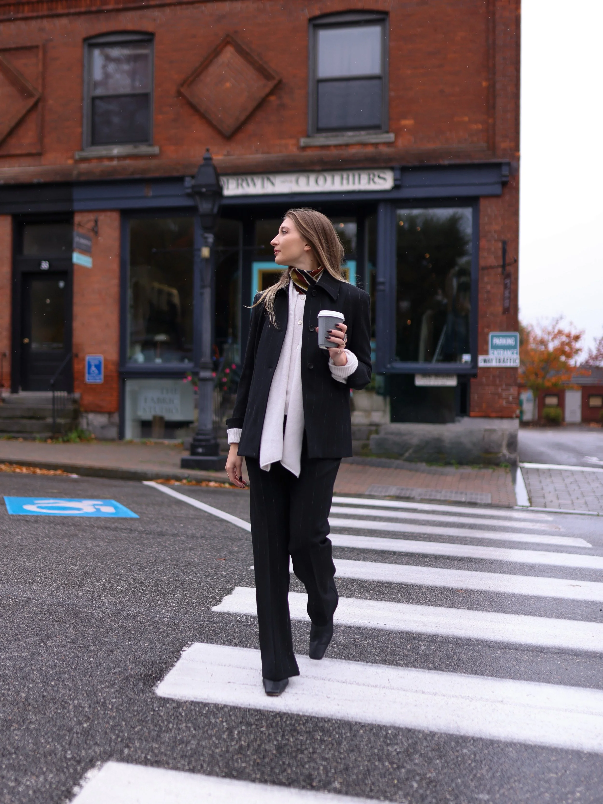 TUESDAY: Tailored, effortless layers in timeless black and ivory 
.
.
.
Styled by: @madsify