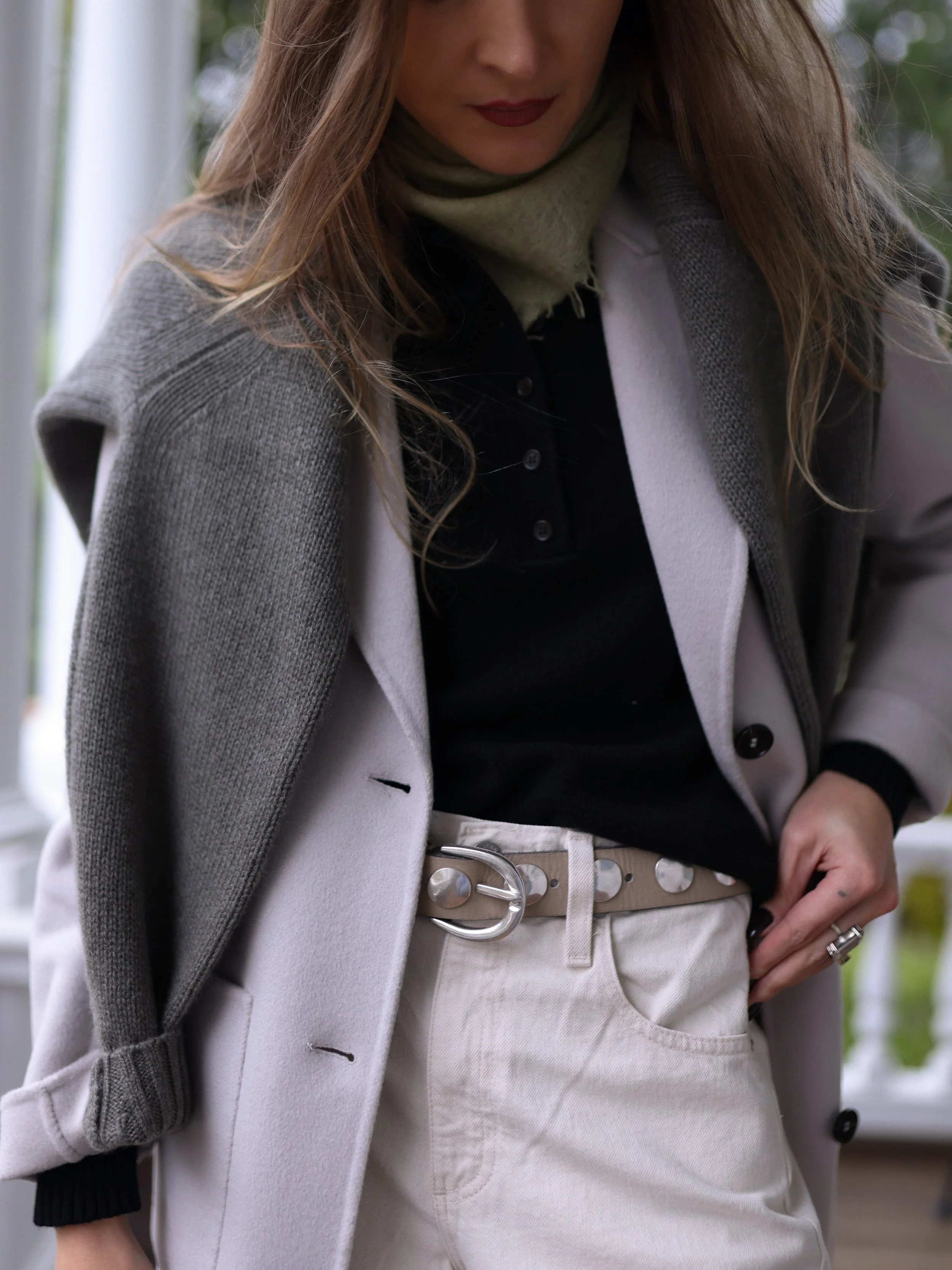 THURSDAY: thoughtfully layered neutrals 🤍
.
.
.
Styled by @madsify
