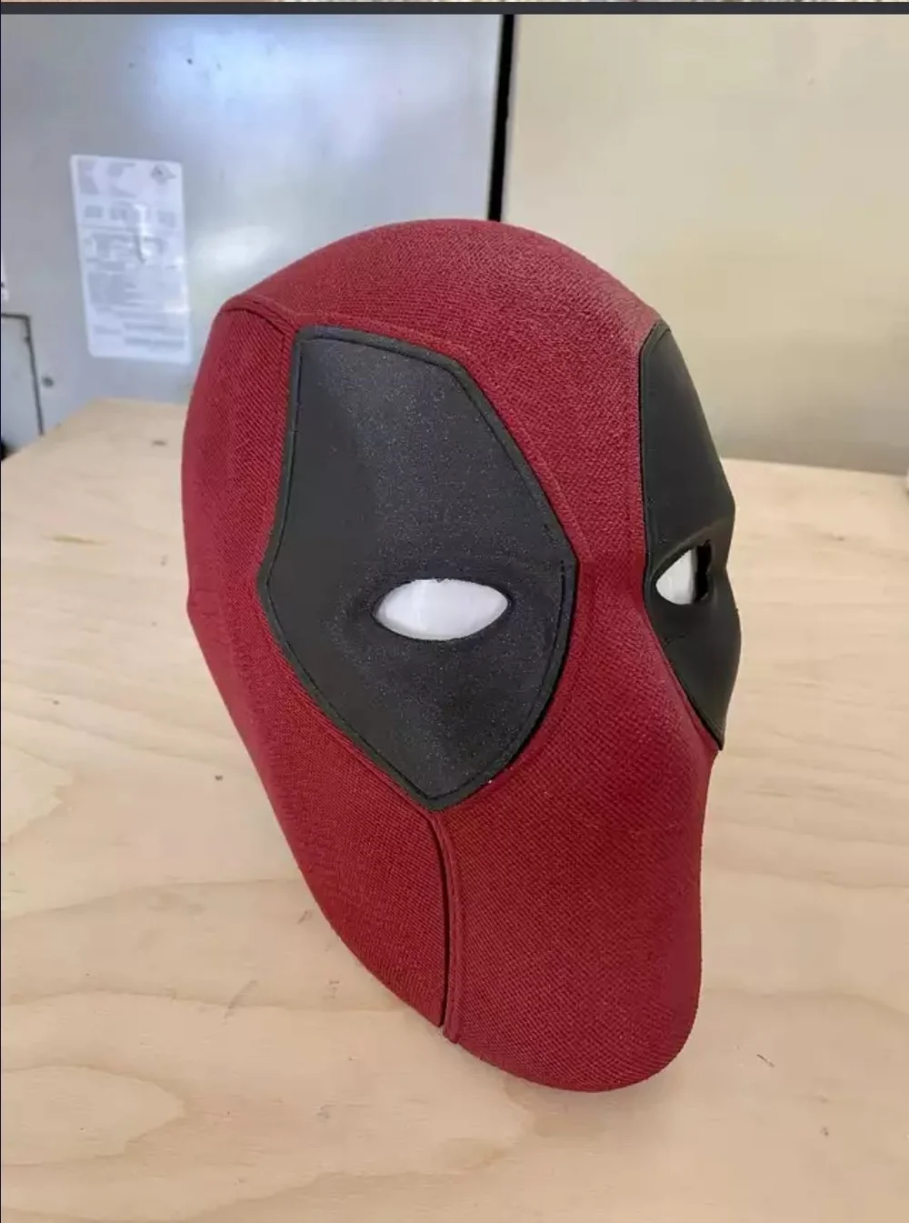 Aimant 3D Mousse Deadpool Gaming – Magnet Officiel Marvel Pour Frigo Ou Bureau, Design Fun Et Humoristique