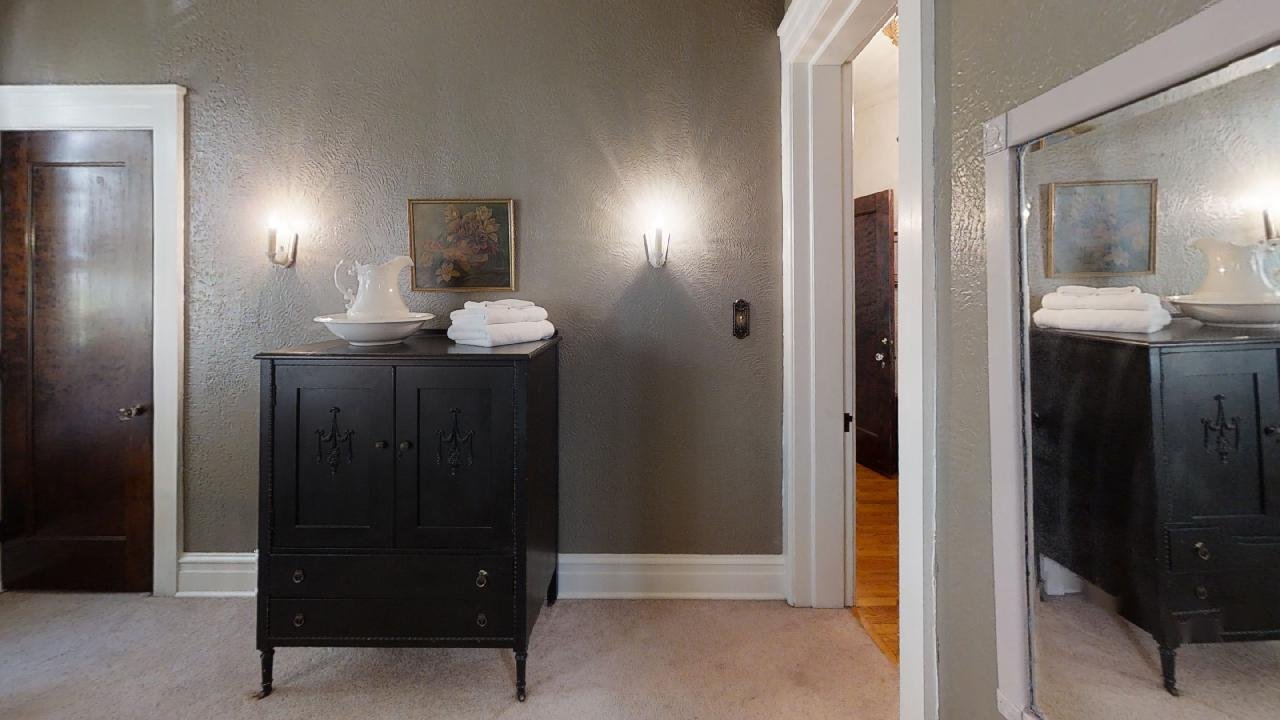 The Judge Allen Craig Mansion third bedroom