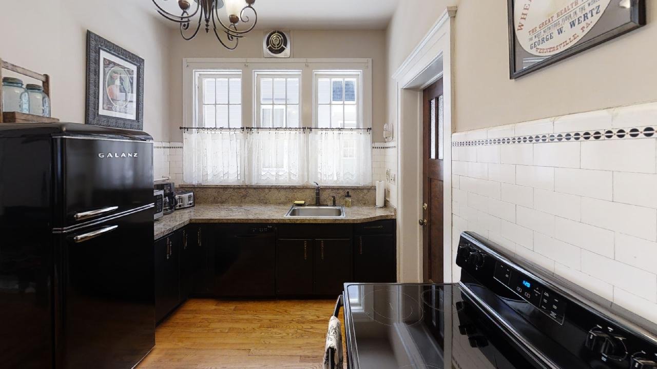 The Judge Allen Craig Mansion kitchen