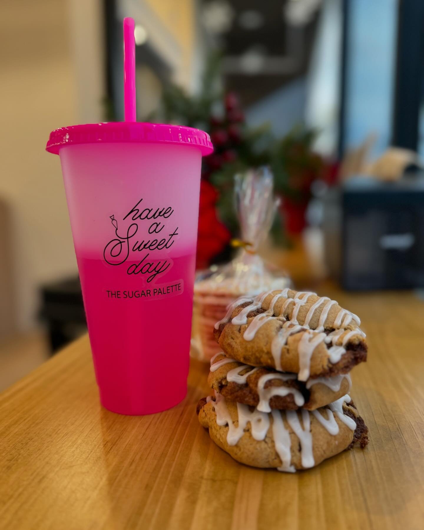 BACK FRIDAY WEEKEND! We are giving away a FREE gift with purchases over $25 all weekend while supplies last! And a bonus gift if you spend $35! 

The cups change color, have treats inside and some have a bonus gift card in them! 

Stop in for treats,