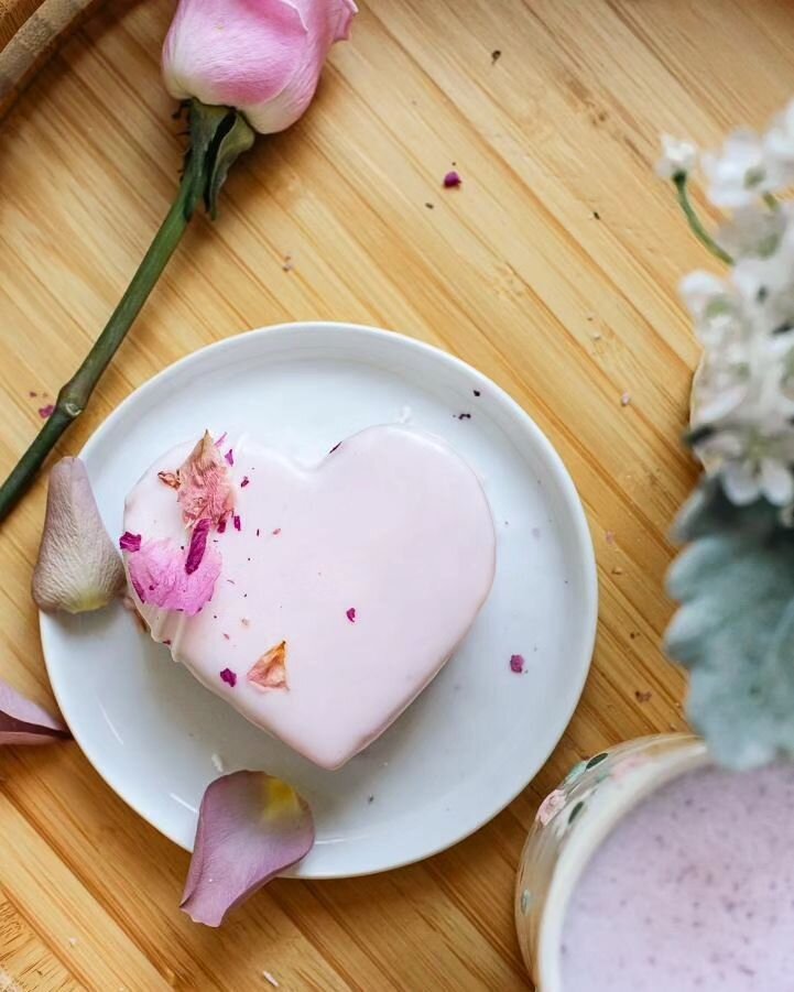 Make a little heart cake for your honey

Gluten free rebuild on my blog