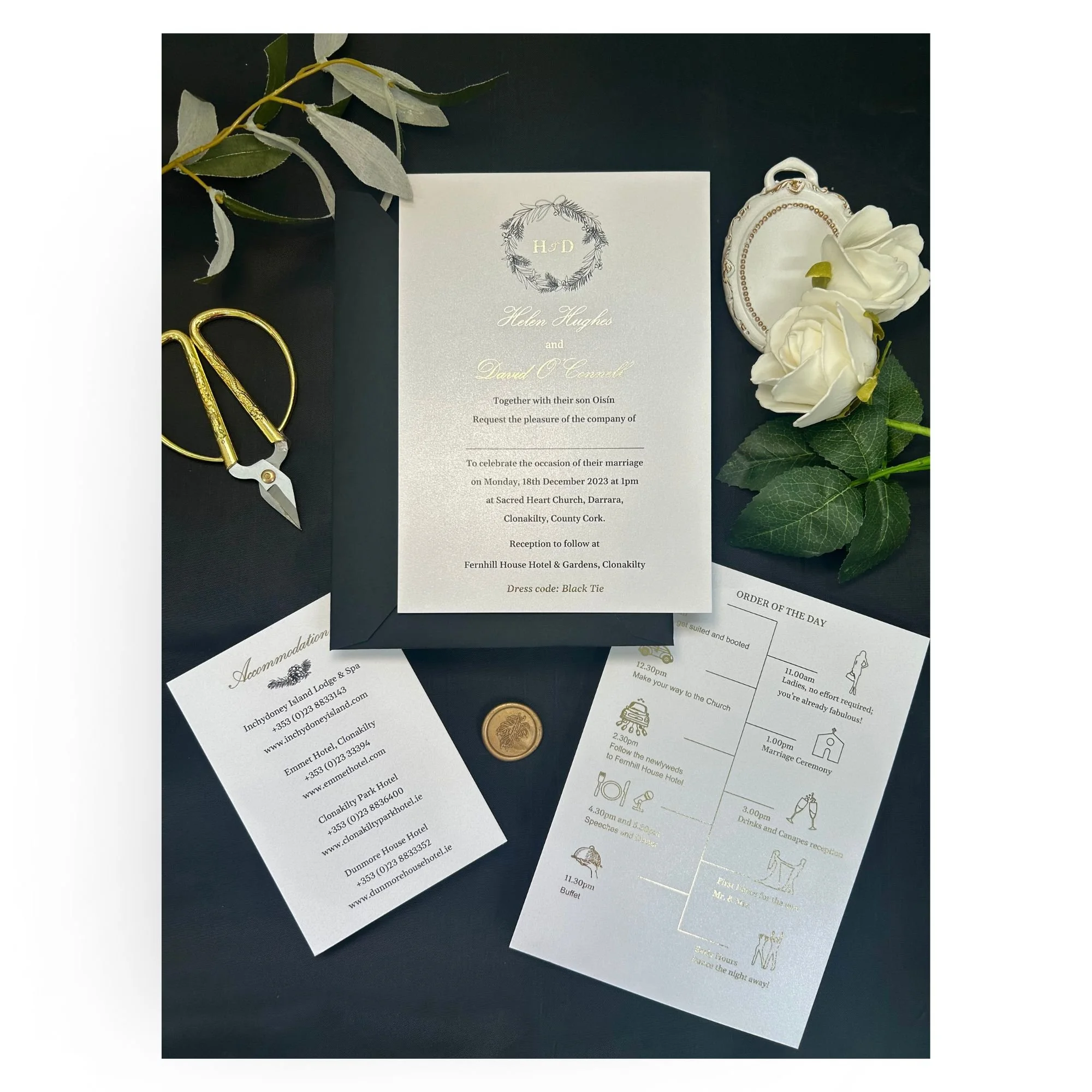 Helen botanical monogram wreath wedding invitation