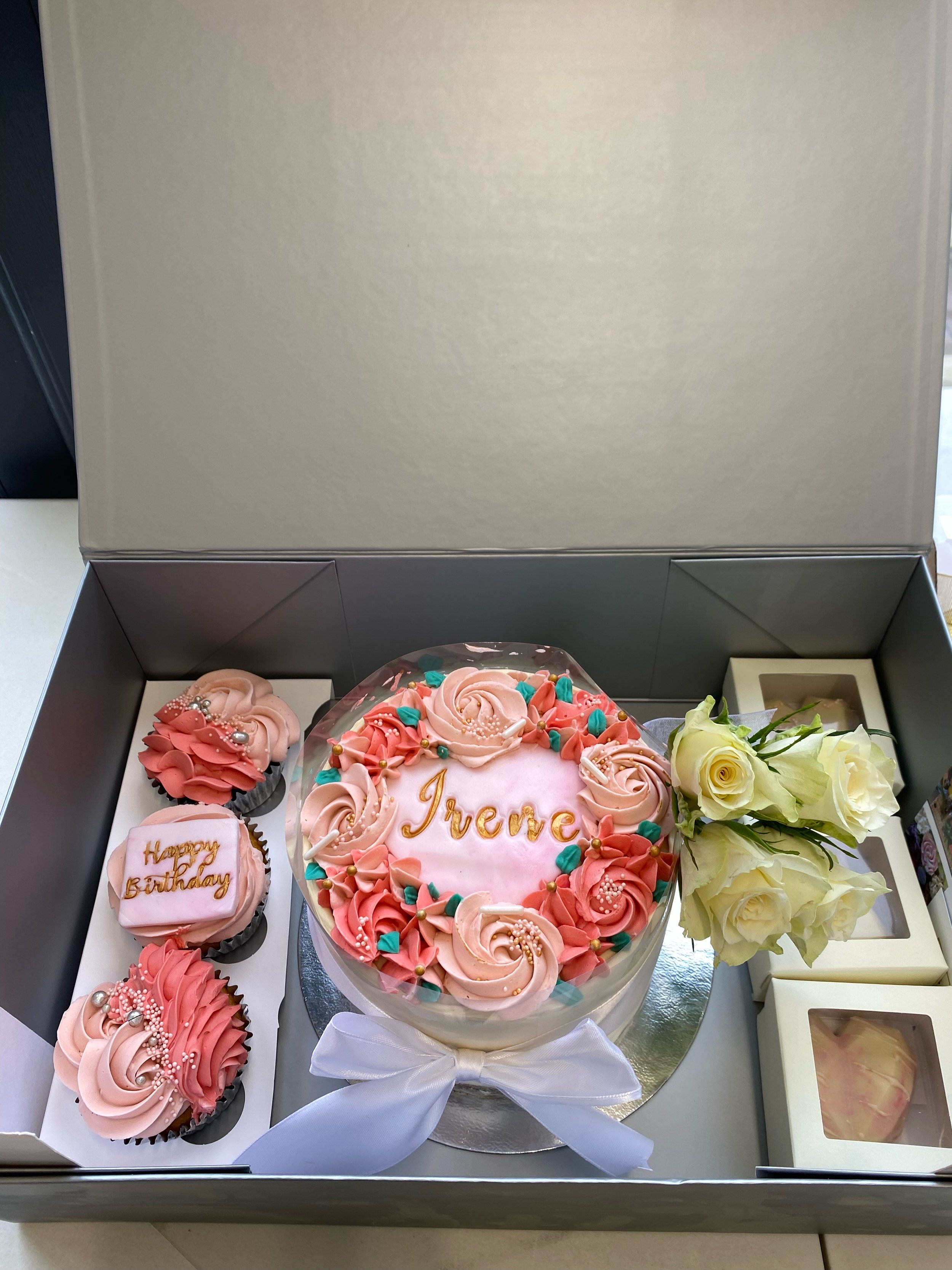 Premium Cake Gift Box.jpeg