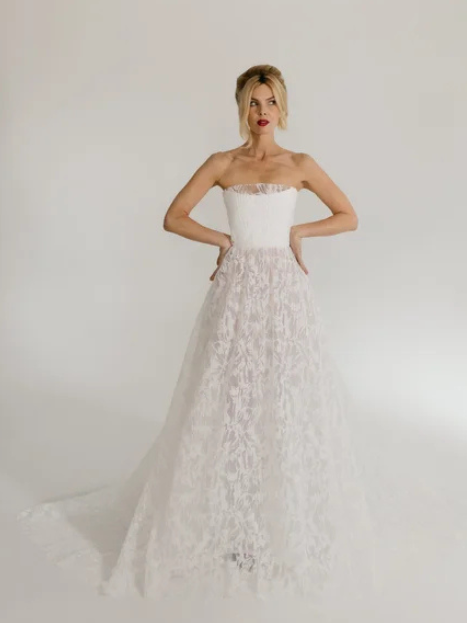 Visit Lara Knight at Melange de Blanc in New York