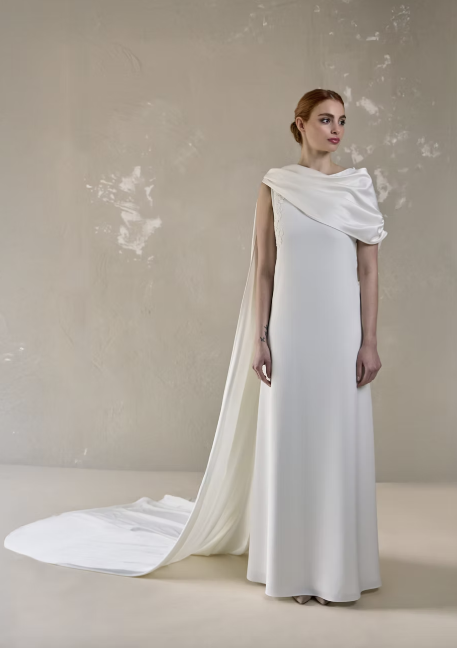 Raquel López at Melange de Blanc dress 4