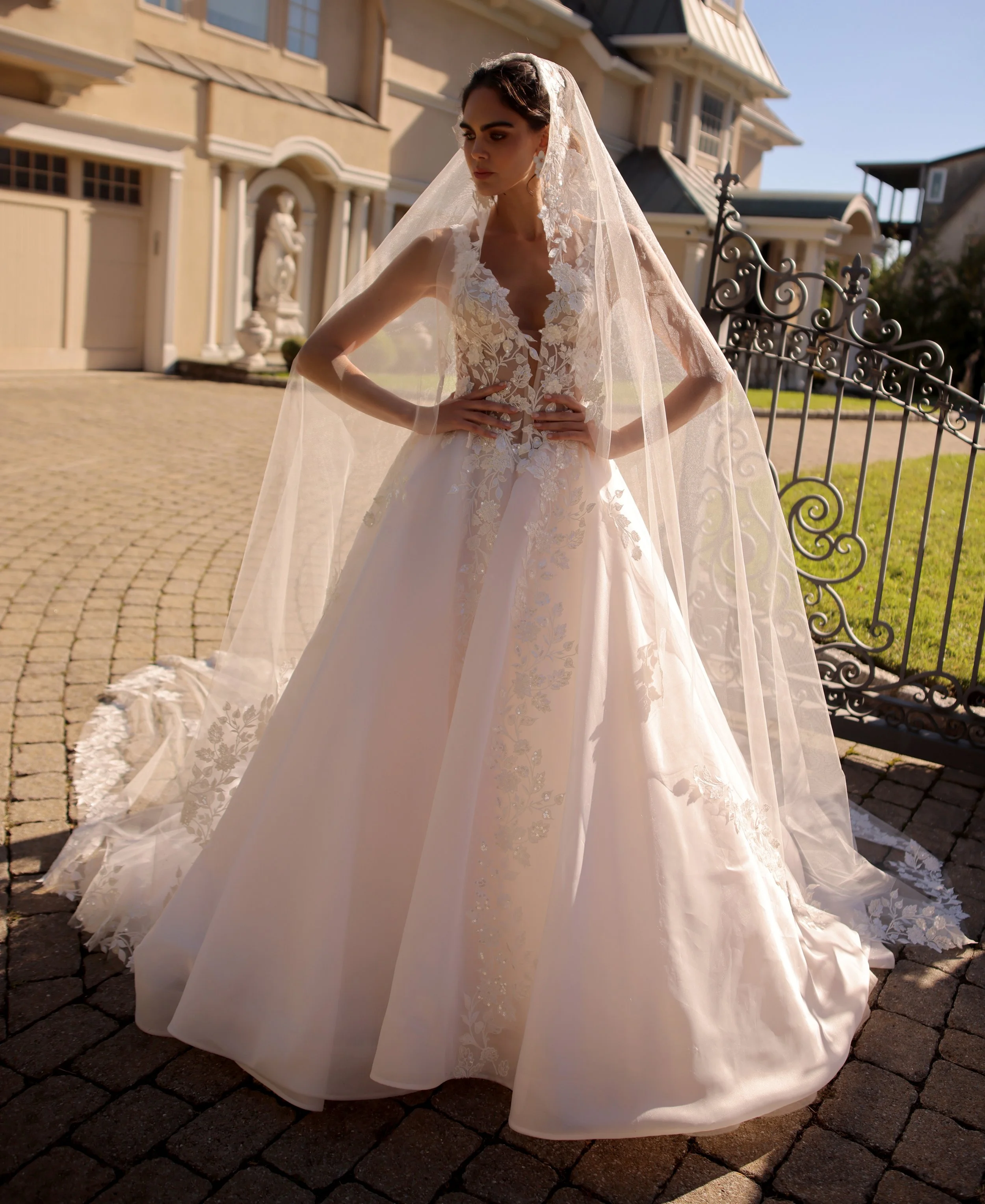 Style 1722 Front Veil.jpg