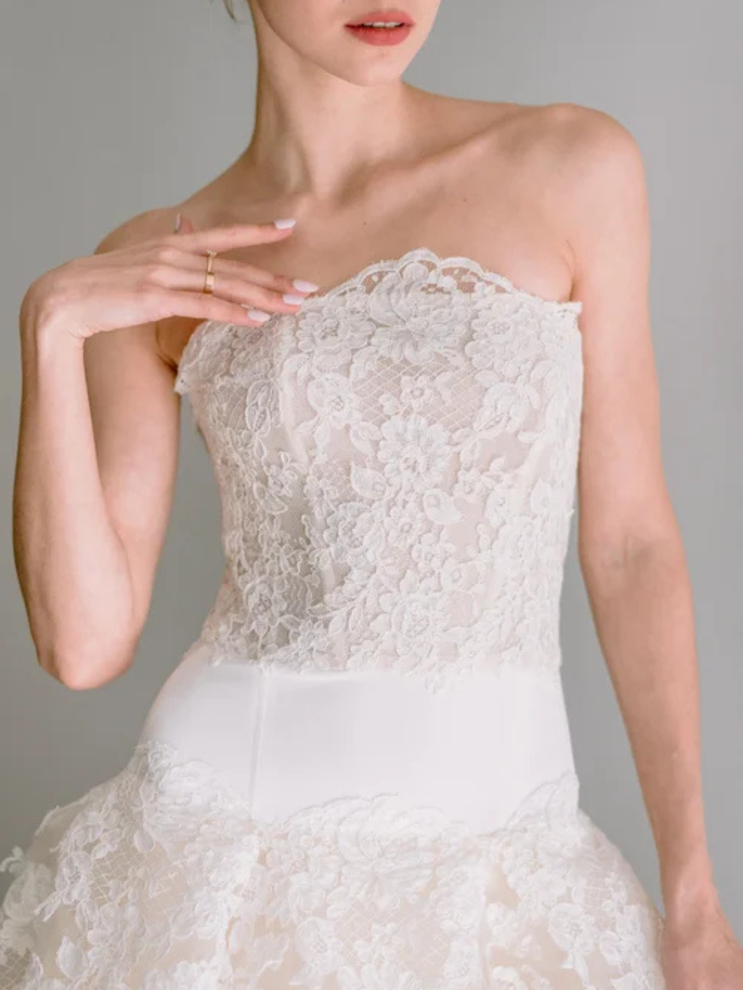 Visit Weilu Fresolone at Melange de Blanc in New York