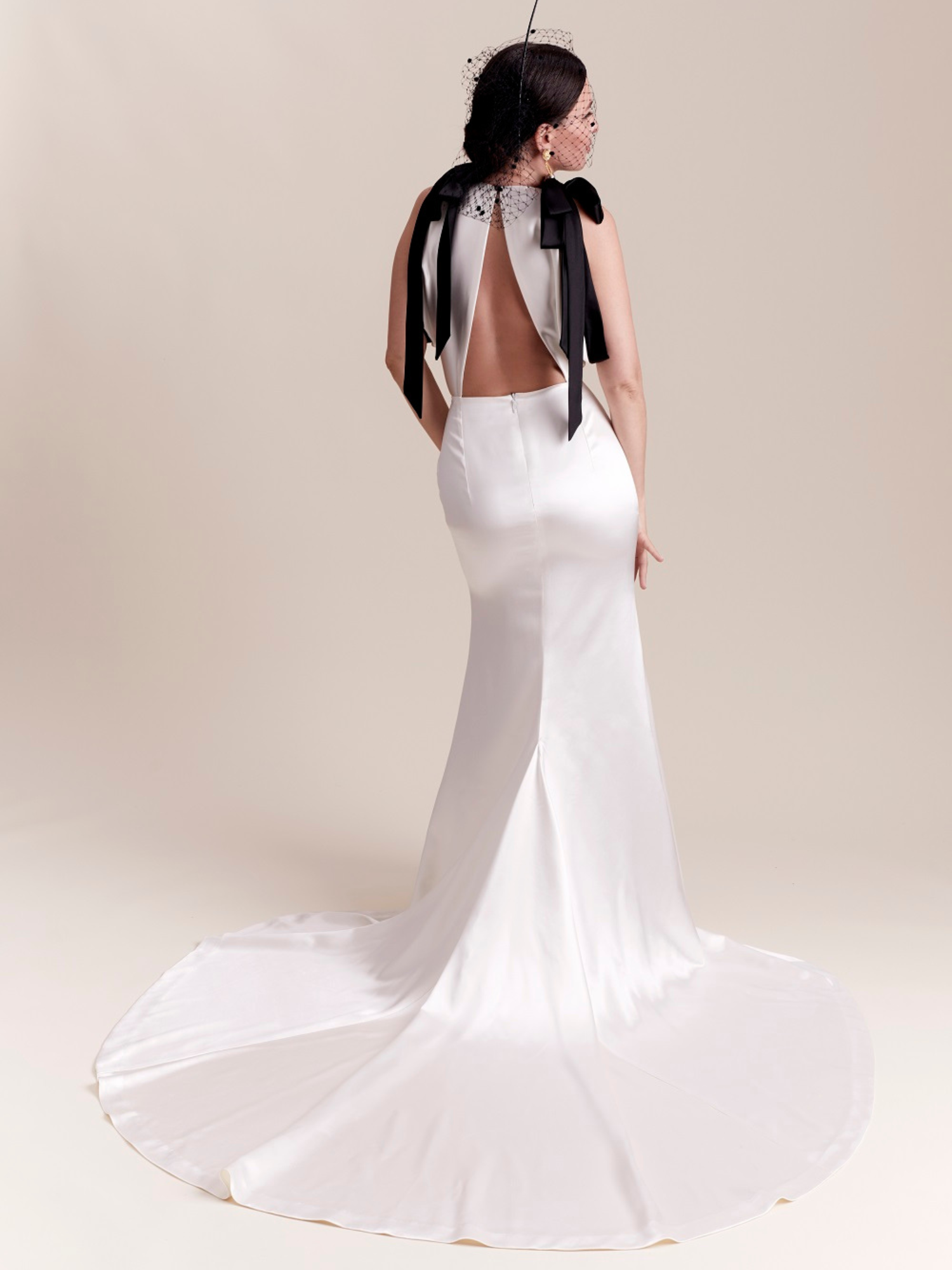 Visit Justyna Smart at Melange de Blanc in New York