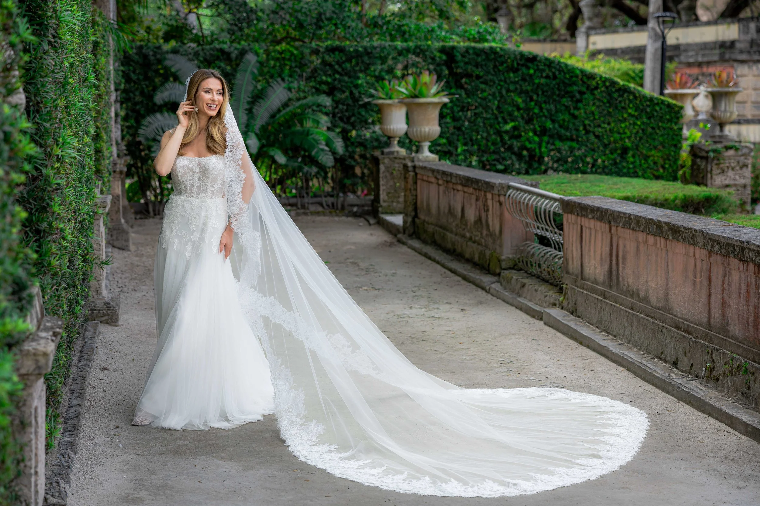 Maritza Bridal Veils- V779MX.jpg