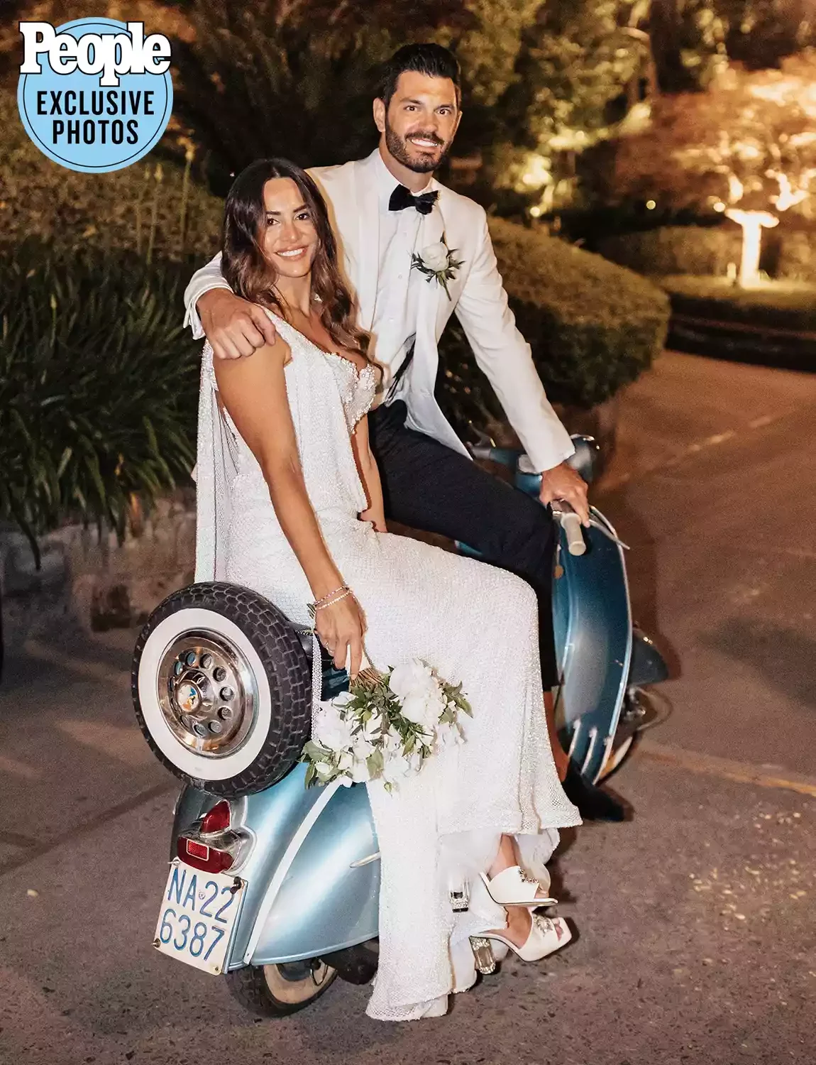 andi-dorfman-wedding-new-060223-10-2fc25ce00fe7492d97d7b9e96a90bc22 (1).webp