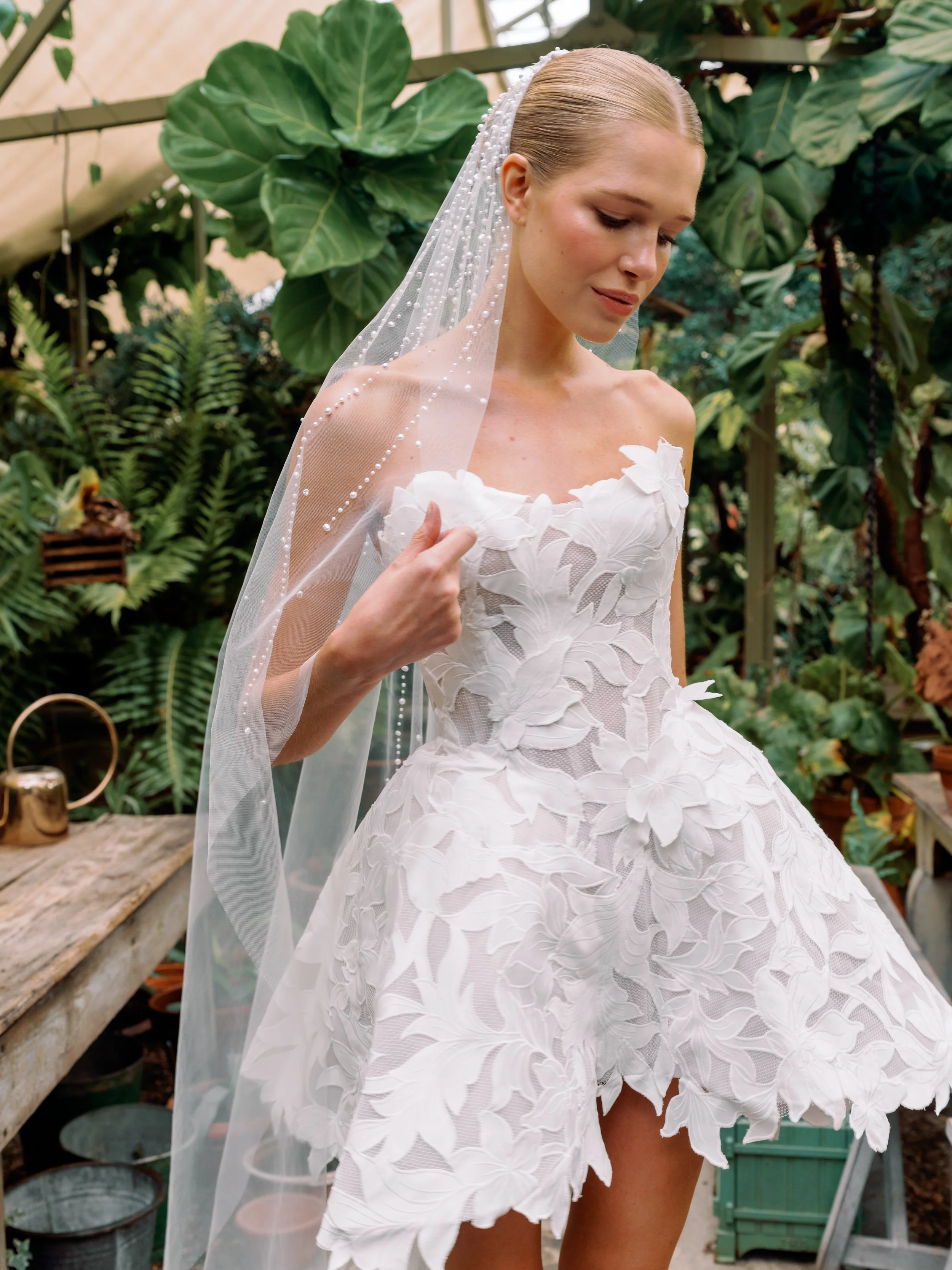La Premiere FW-27 - Dress 1 - LPC10115-12.jpg