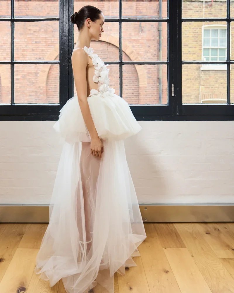 WHITELY_WEDDING_DRESS_SIDE.webp