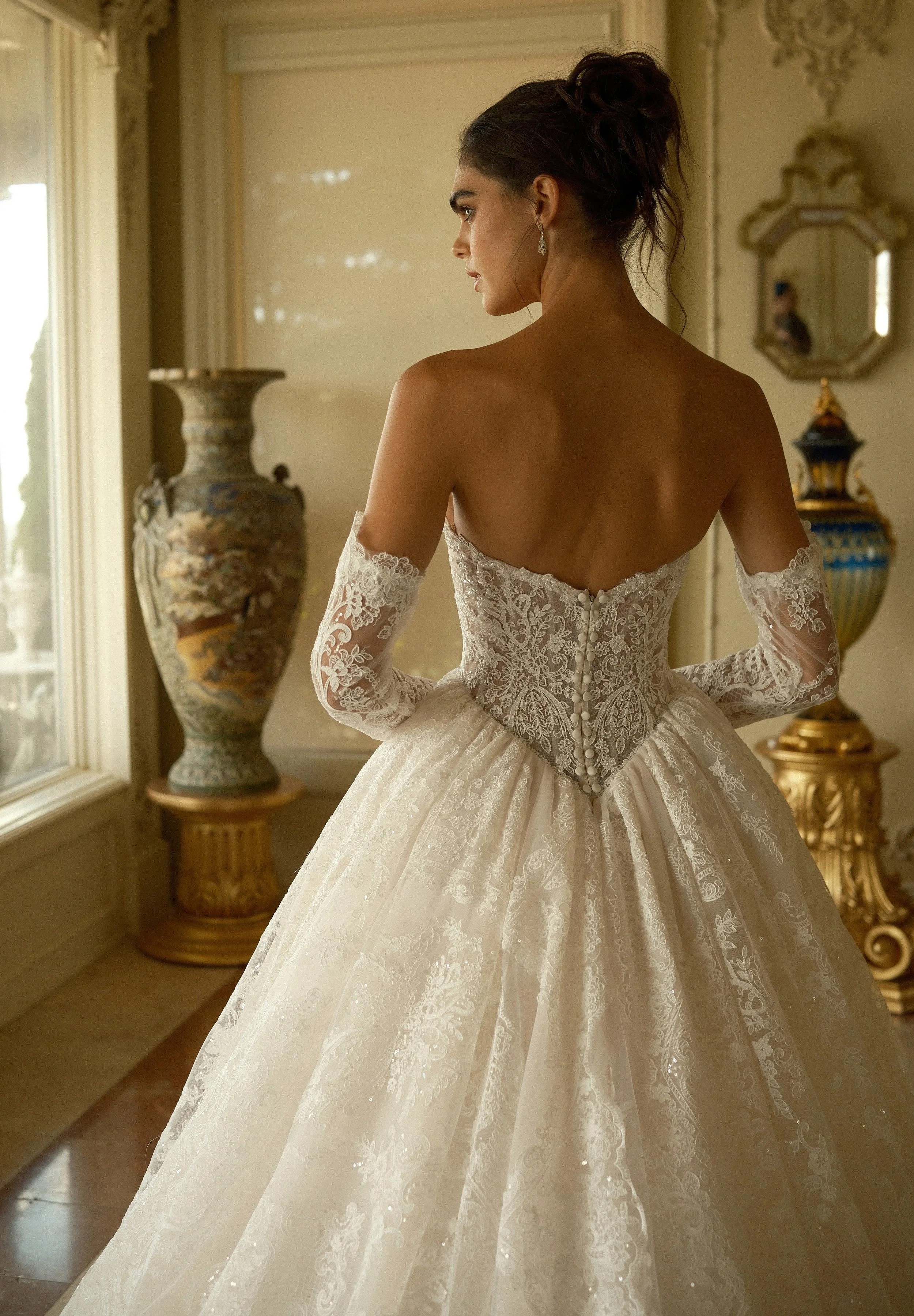 Style 4443 Back Close.JPG