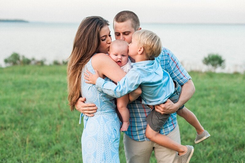 love-and-light-filled-family-session_46.jpg