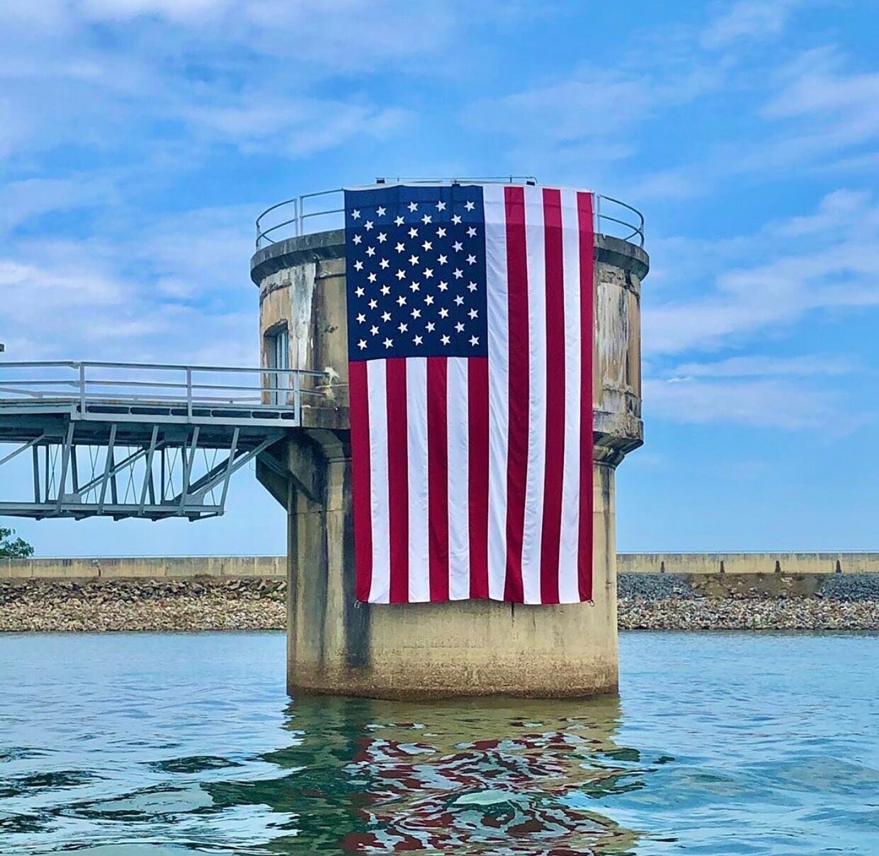 Happy 4th of July! Everyone please stay safe and enjoy this beautiful day! There will be fireworks at dusk at the dam tonight! Look at our fireworks highlight for more information, and don&rsquo;t forget to tag us in your LBR photos and firework vide
