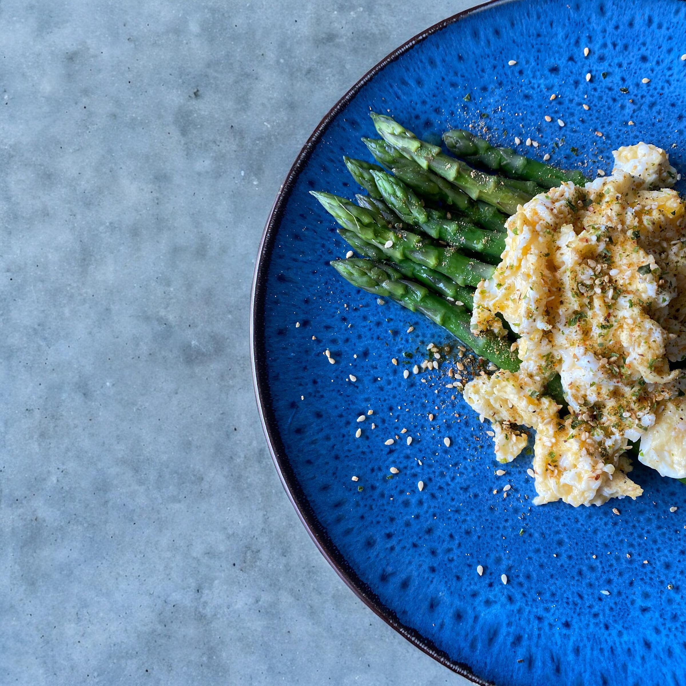 Asparagus with scrambled eggs and Nori Goma Japanese seasoning. 

Good to know! 

Nori Goma is not just a seasoning which brings delicious flavours to your dish but as well nutritional benefits from 3 different types seaweed, sesame and shiitake mush