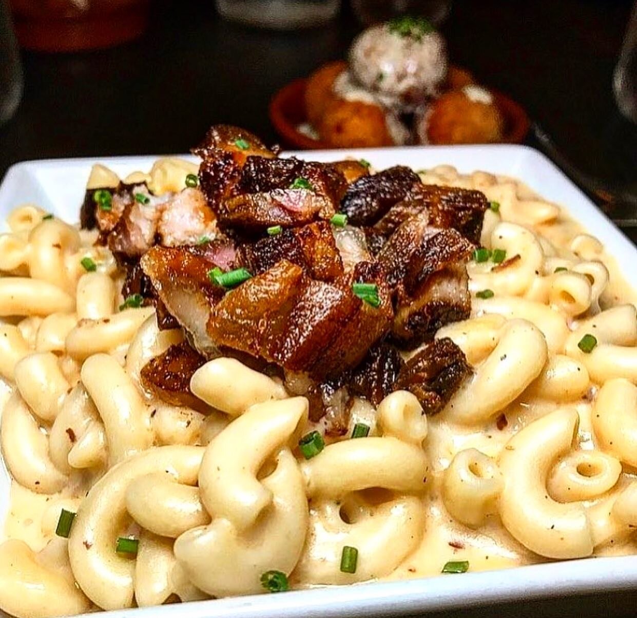 Giving away a year of free Smoked Gouda Mac and Cheese! All you have to do is subscribe to our email list. We will chose a winner at the end of summer! Cheers 👇🏼

https://www.tullulahs.com/subscribe
.
.
.
.
#freemacandcheese #smokedgoudamac #macand