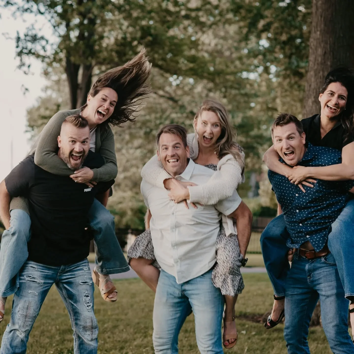 I LOVE families. Especially ones with generations. 💚

Are you planning on seeing your family over the fall and winter months? Are you always the one taking pictures and are rarely in them? I'd love to help with that!

Set up a family session when yo