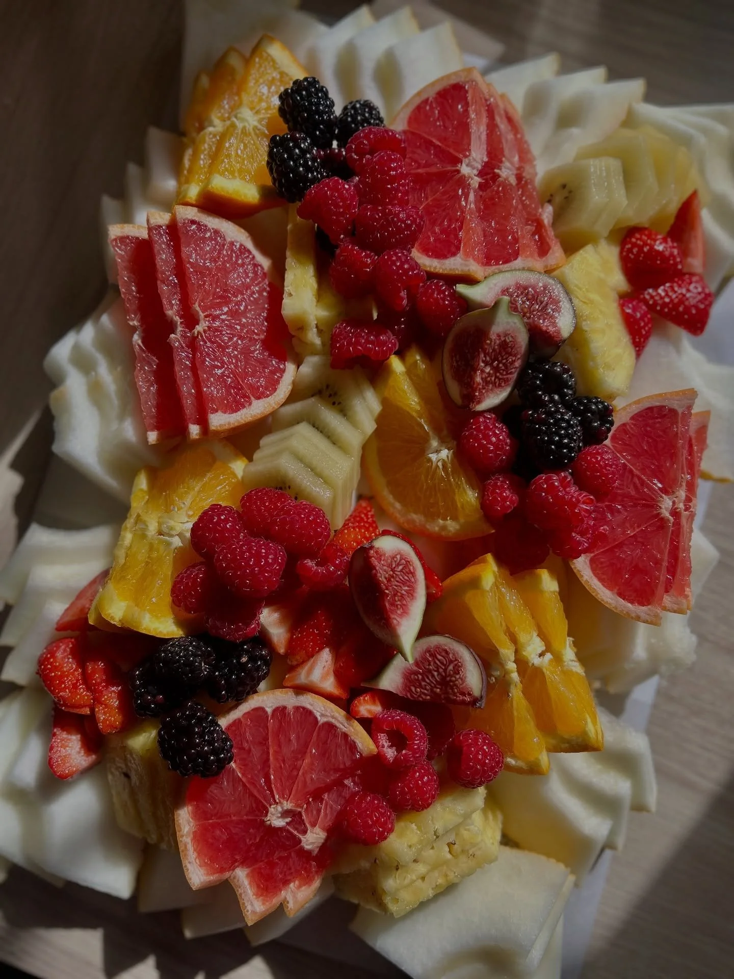 Platter star of the week: FRESH FRUIT 🍊🍓🍒🥝

Colourful, crowd-pleasing, and most importantly, ready to enjoy (no slicing necessary) 🧘&zwj;♀️