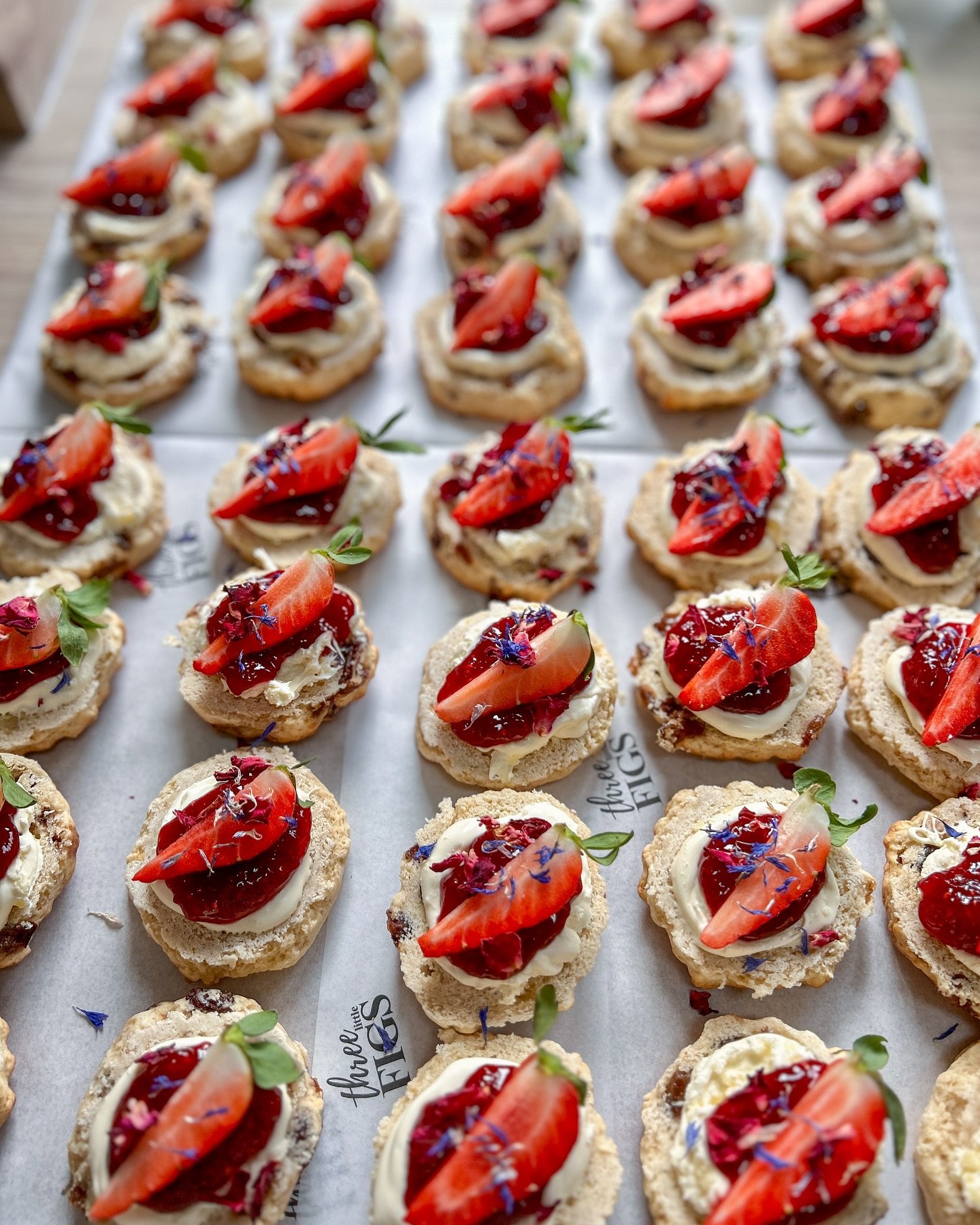 Just add tea ☕️ and your favourite people 

Warm sunny days and garden parties are coming, and we&rsquo;ve got just the thing to make hosting effortless&hellip;

A fresh take on #afternoontea, with bagel bites, a mixed dessert platter, and our *new* 