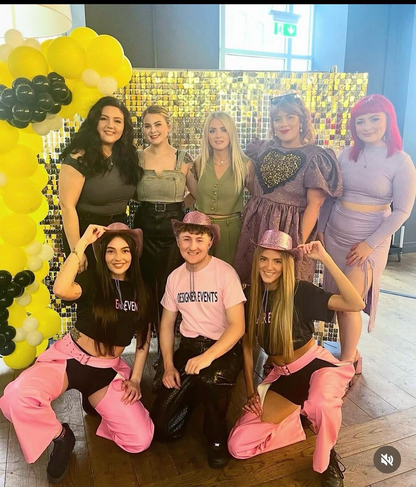 boozy business brunch yesterday 🎷🩷🥂🪩
Thank you so much to @designereventsuk for having us! We&rsquo;re about to plan the biggest end of summer party with these guys for women in business - because YOU deserve it 👏🏻
Keep Saturday 7th September i