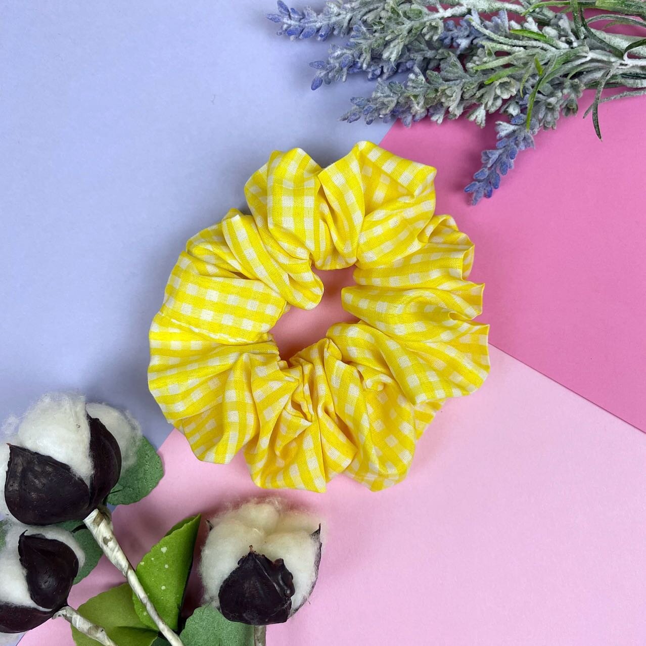 Scrunchie made from THE BRIGHTEST yellow gingham scraps I&rsquo;ve ever seen 💛💛💛
.
.
.
#sustainablesmallbusiness #ethicalsmallbusiness #scrunchie #handmadescrunchies #kawaiiaccessories #handmadeaccessories #kawaiismallbusiness #ethicalclothing #et