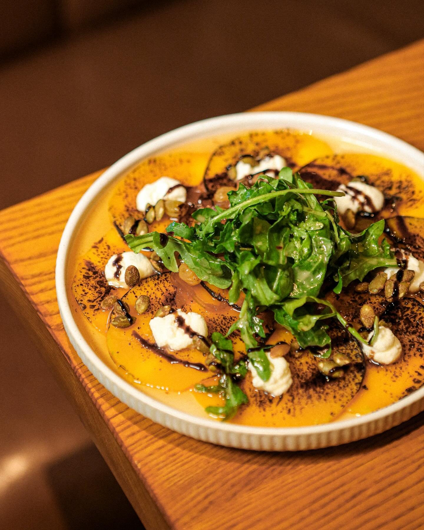 Butternut Squash Carpaccio 🧡

Baby Arugula, Spiced Pumpkin Seeds, Whipped Mascarpone, Maple Agrodolce.

Doesn&rsquo;t get more &ldquo;fall&rdquo; than this! 🍁