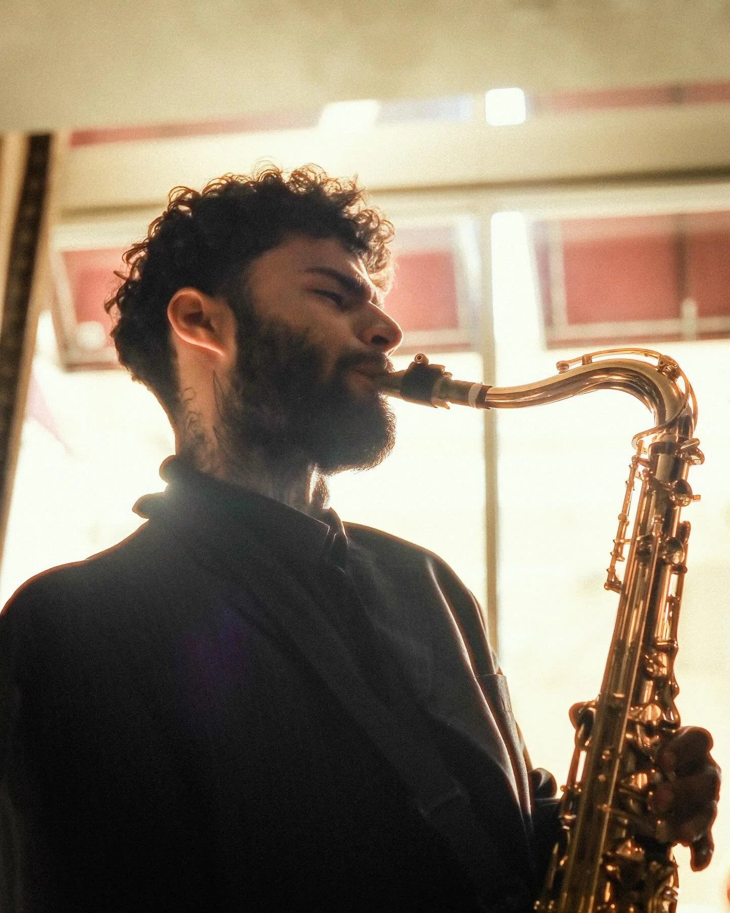 Thursday night vibes 🎷 

Join us and experience the musical stylings of Sanji Diaz (@sanjidiazz) 6PM-8PM!