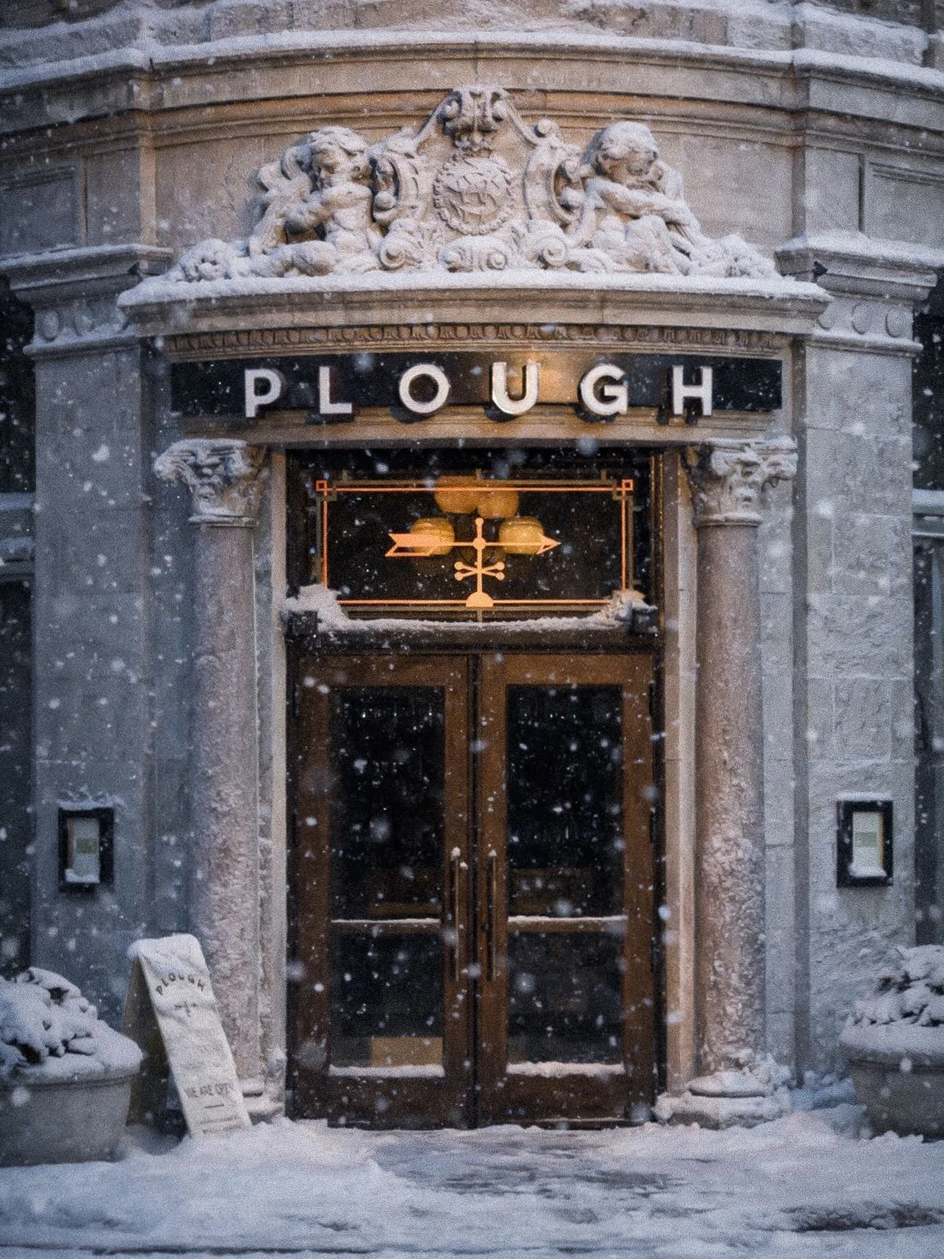Whether it&rsquo;s a little or a lot &ndash; we&rsquo;re here ❄️

We&rsquo;ll be open through the storm, serving warm plates and good vibes to hotel guests and locals alike.

Come in, shake off the cold, and enjoy a snow day with us!

Stay safe out t