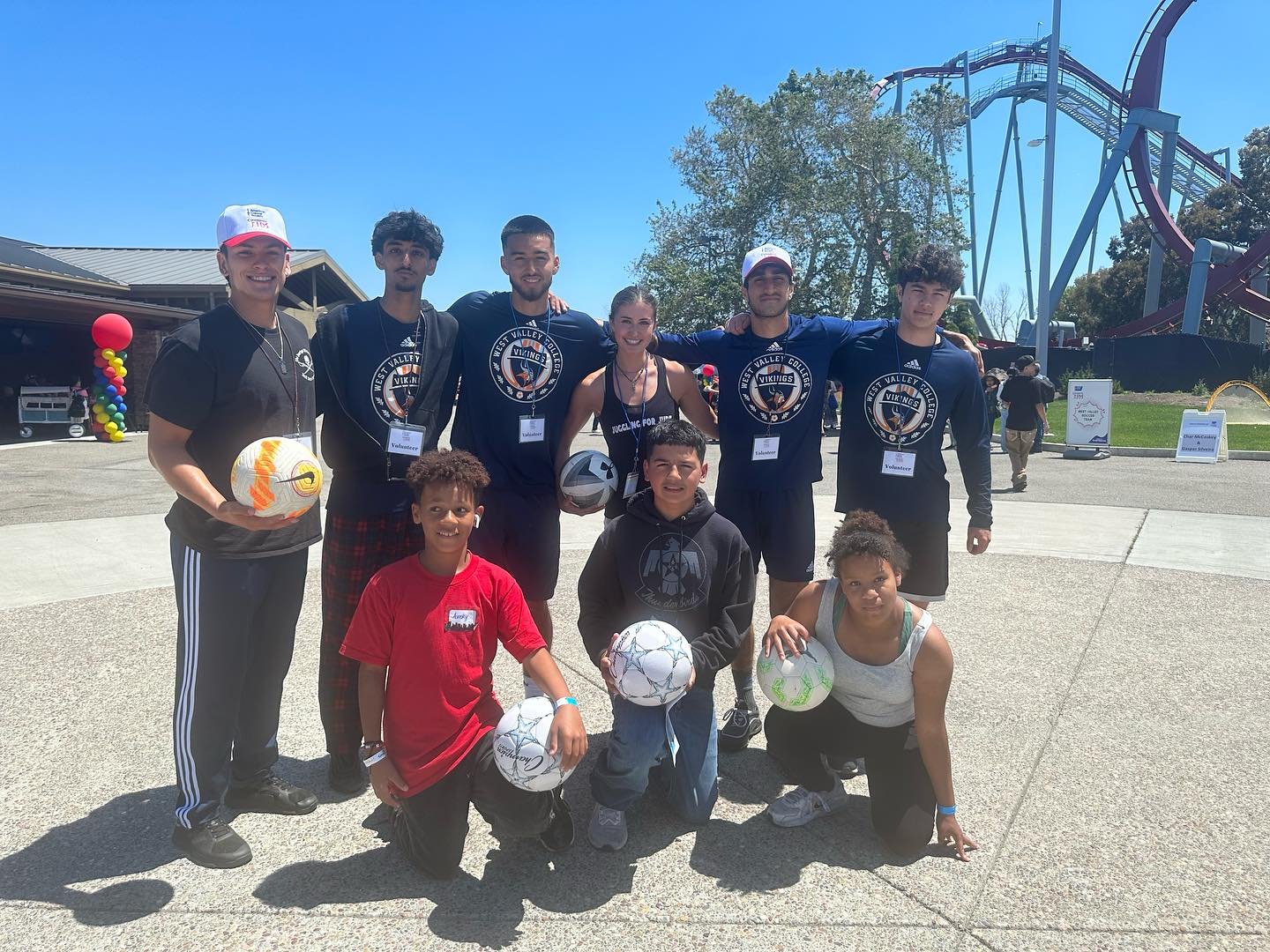 I had such a great time at the 35th Annual @courageouskidsday in partnership with the @americancancersociety at Great America! It was great to see kids with cancer come out with their family and friends for a day of fun and joy. In my experience spea