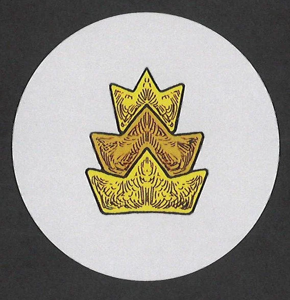 A Coroa de Três Níveis