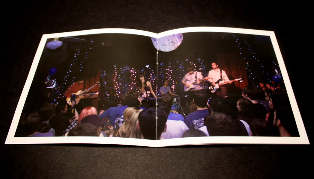 IMG_booklet_middle.jpg