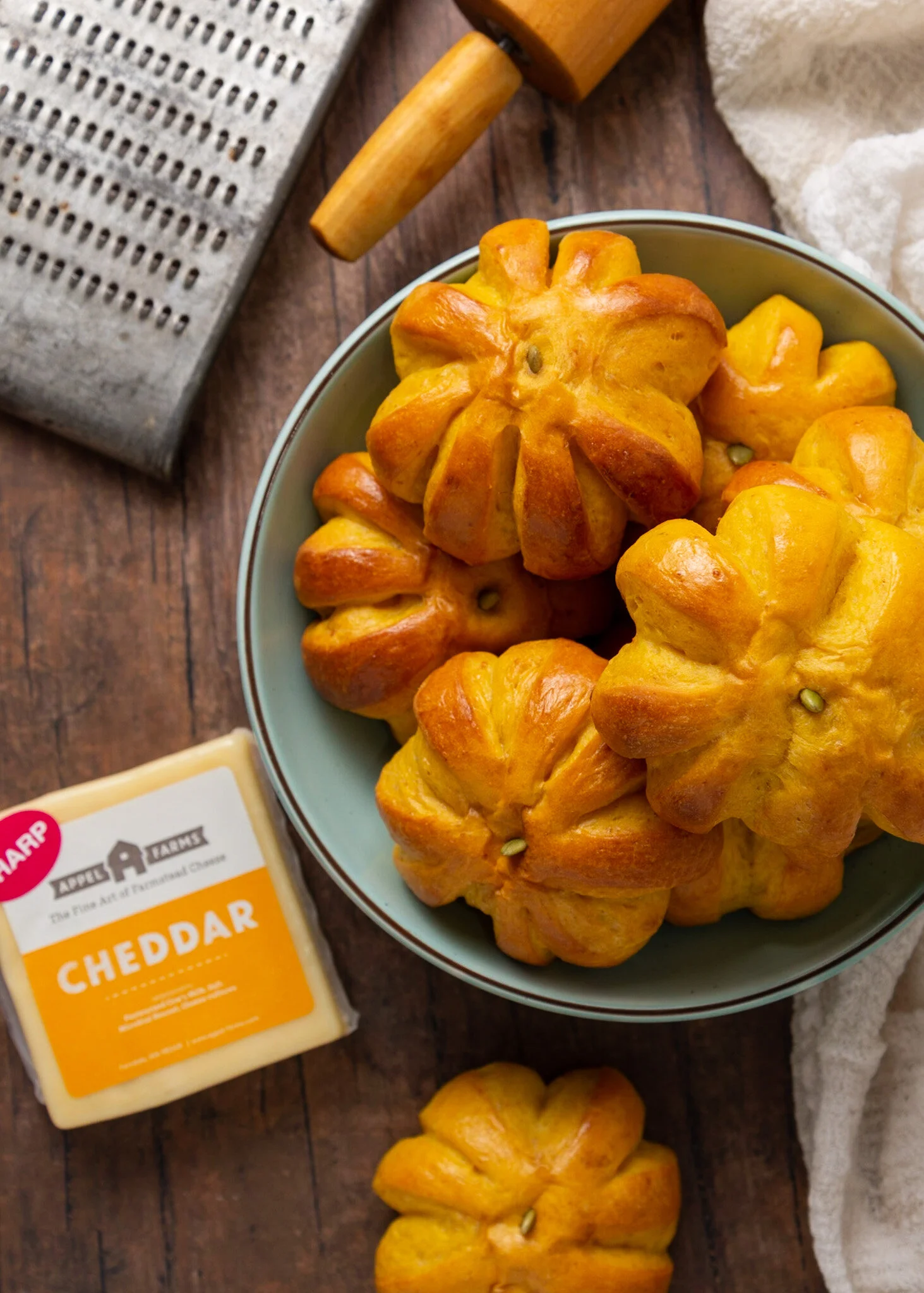 Pumpkin Cheddar Rolls