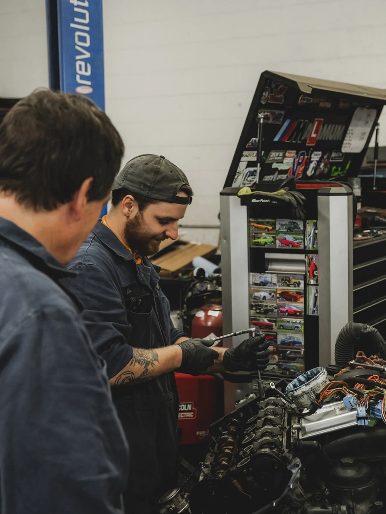 Cooler days, busier bays. Our crew’s keeping your vehicle ready for whatever fall brings.