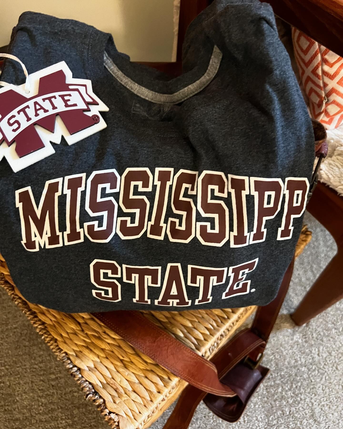 One of the best parts of being an Academic Life Coach is when I get to take a shirt OFF of my Client Wall of Fame and hand deliver it to the client at their graduation.  #collegegraduation #academiclifecoach #collegiatesuccesscoaching #hailstate #adh