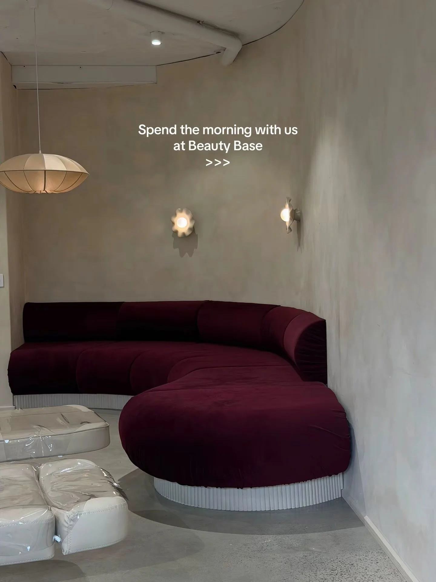 Us 🫱🏻&zwj;🫲🏻 batch filming content

One shoot becomes weeks of Reels content, and helps our clients stay consistent online.

If you&rsquo;re interested in this for your business, reach us at hello@dakandco.com