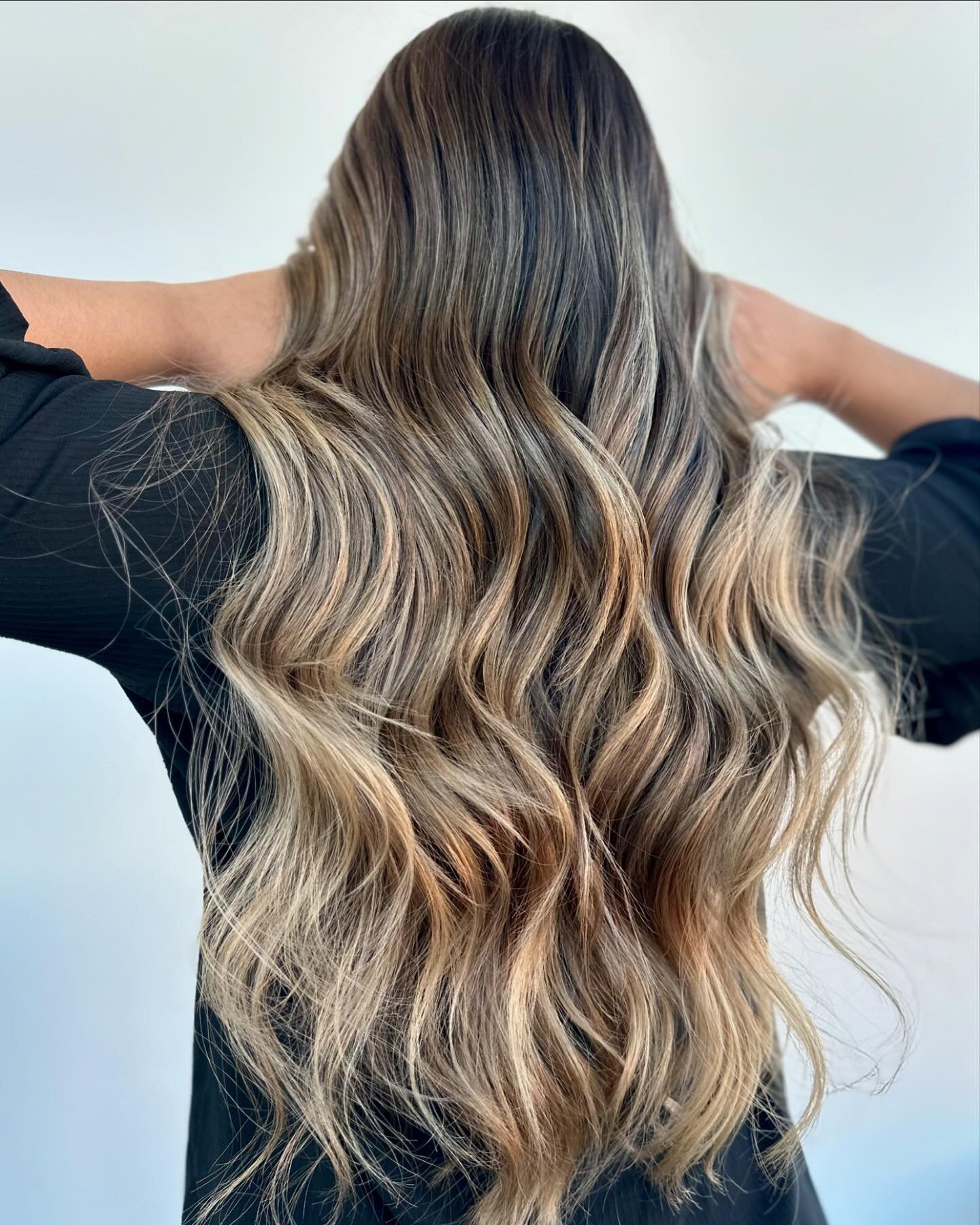 Excited for my first entry into @mastersofbalayage Balayage Awards! #mobawards_blonde2024 #mobawards_brunette2024