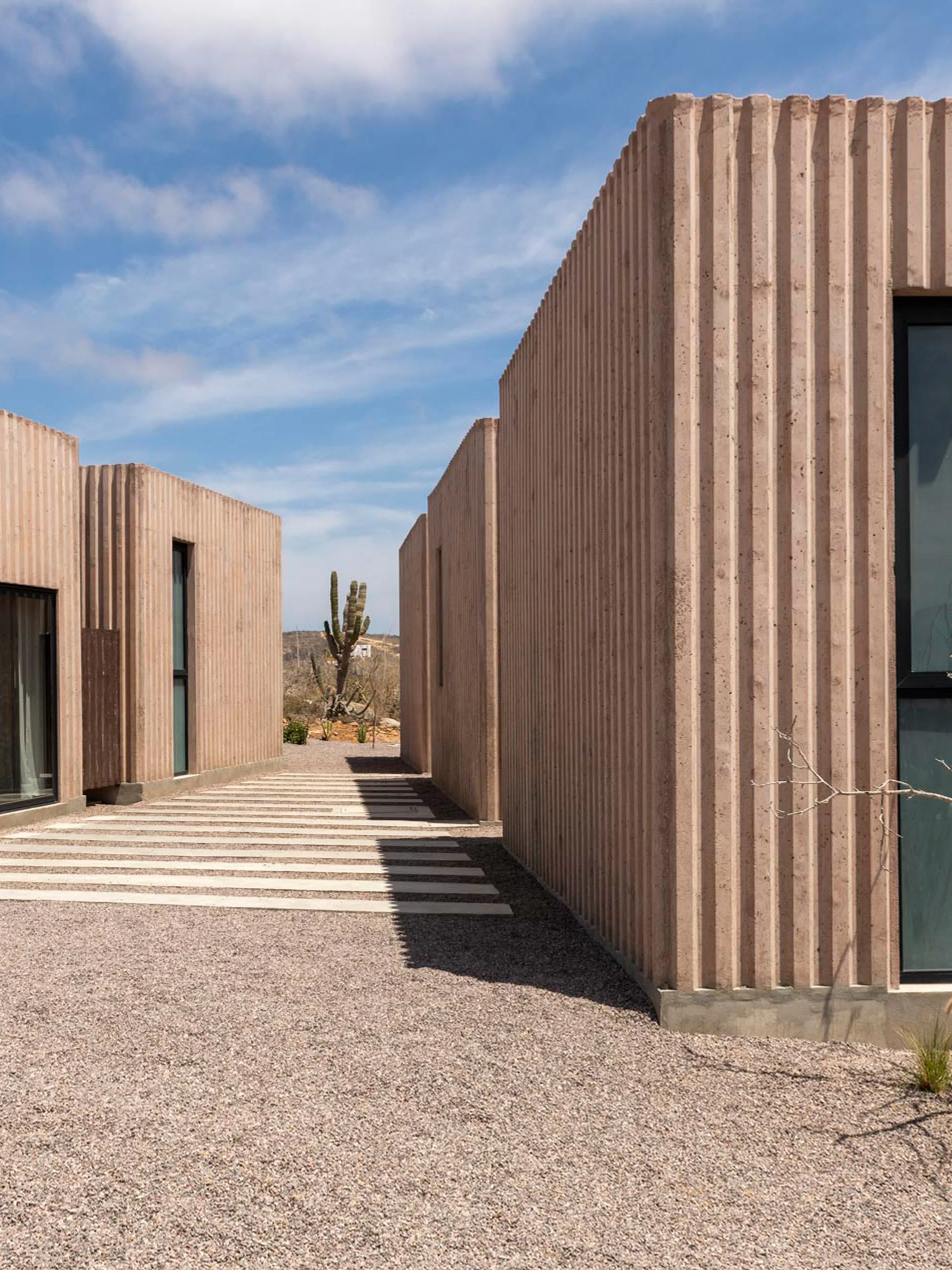 Seis proyectos arquitectónicos que utilizan concreto pigmentado