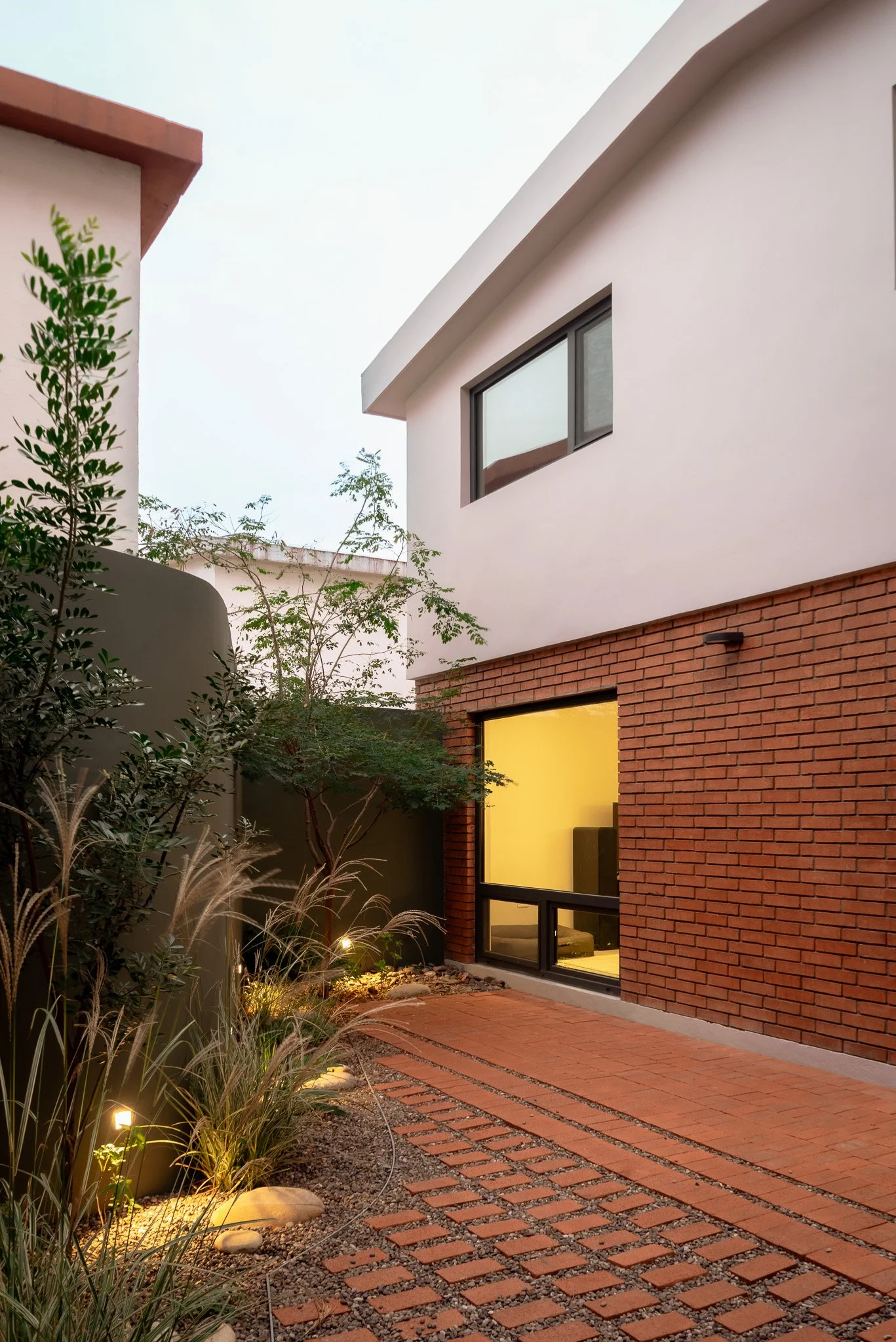 Casa Caura, diseñada por M-G Estudio en Monterrey, Nuevo León