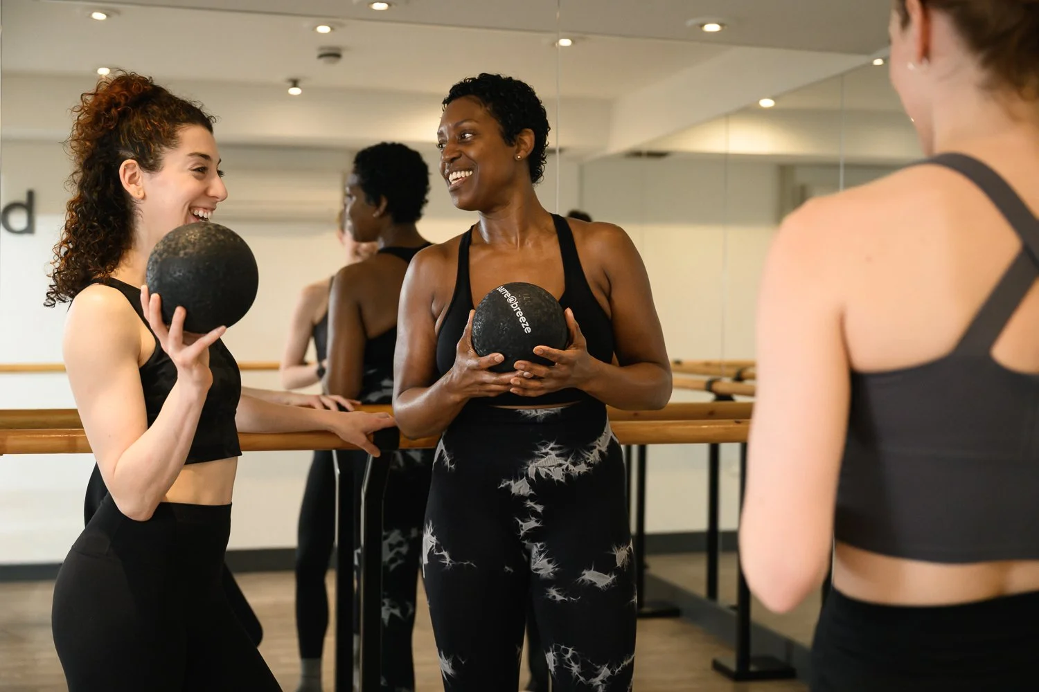 yoga-class-photography-breeze-beckenham-karen-yeomans.005.jpg