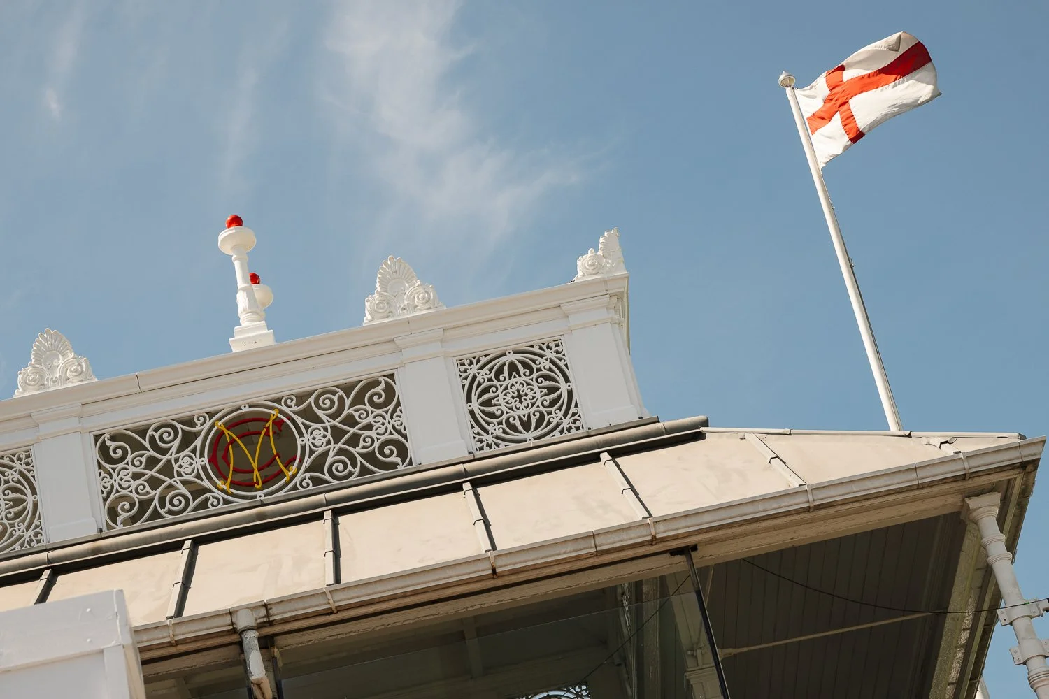 pavilion-flag-rooftop-detail-womens-t20-world-cup-final-lords-2026