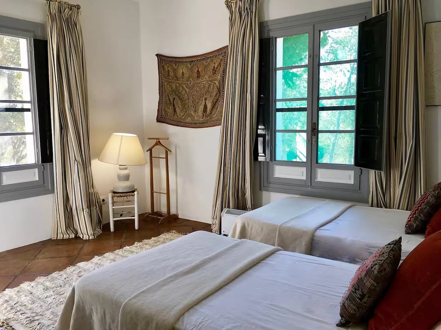 Bedroom5-1.jpg